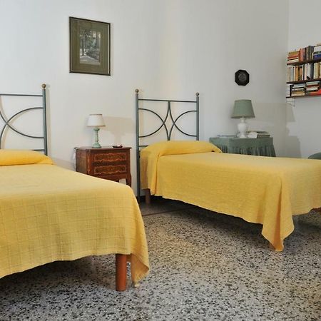 La Concordia Bed & Breakfast เนเปิลส์ ภายนอก รูปภาพ
